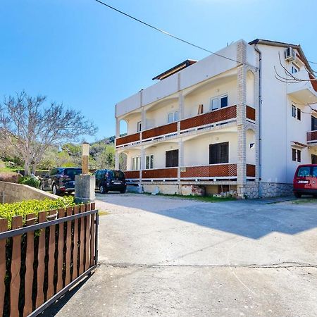 Apartments Luka Supetarska Draga Luaran gambar