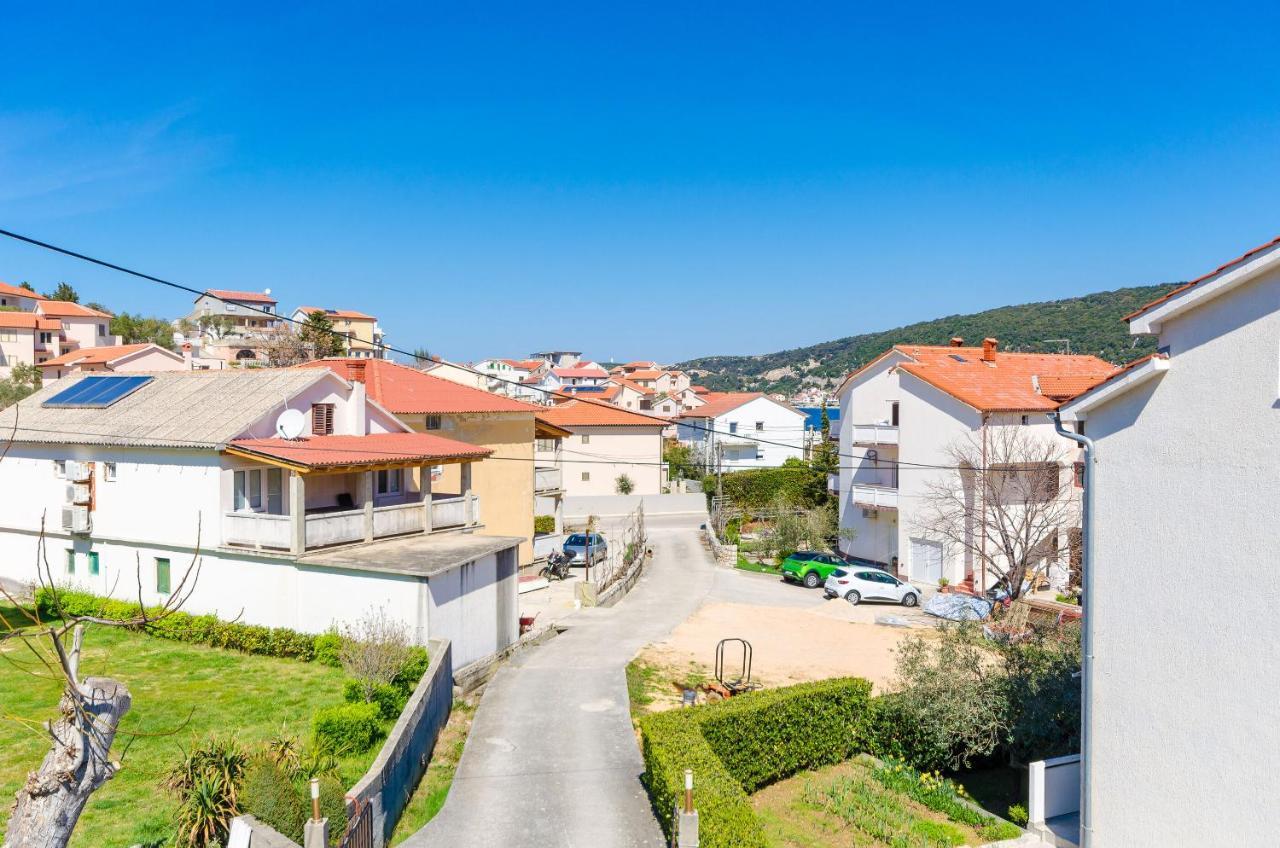 Apartments Luka Supetarska Draga Luaran gambar