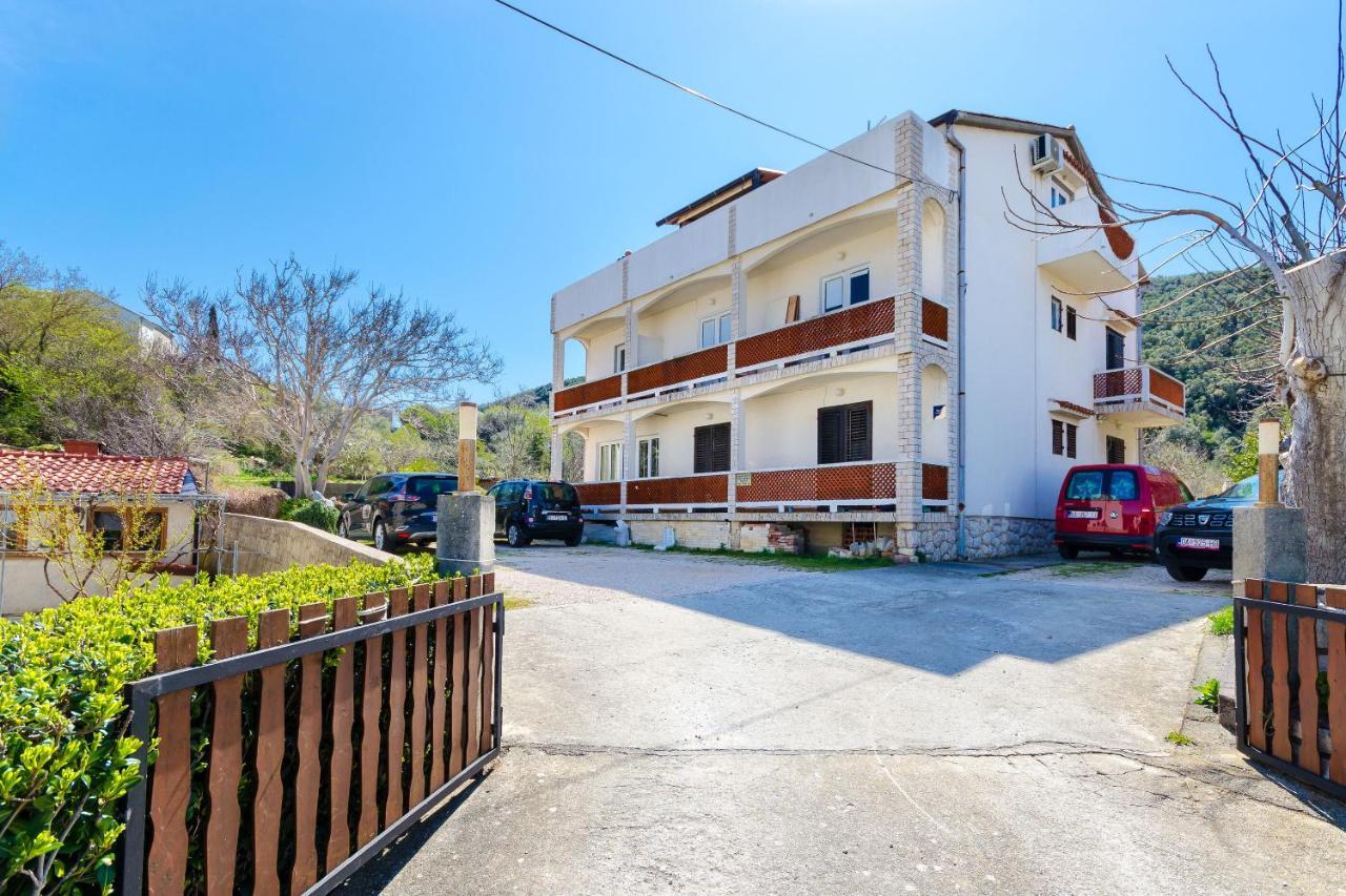 Apartments Luka Supetarska Draga Luaran gambar